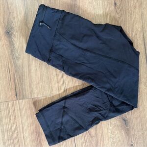 Lululemon cropped black leggings size 6